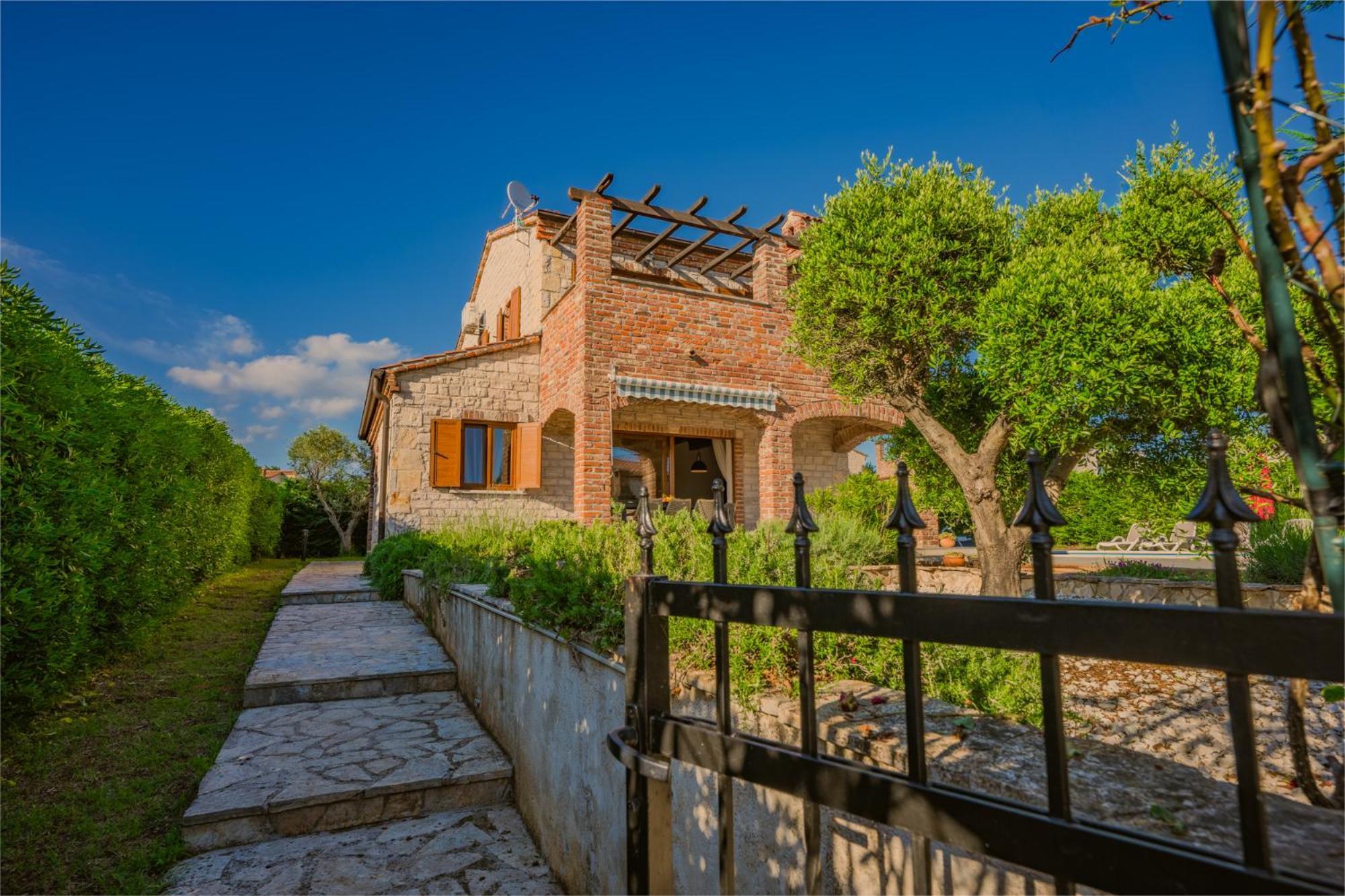 Villa Sonne In Paradis Butkovici  Экстерьер фото