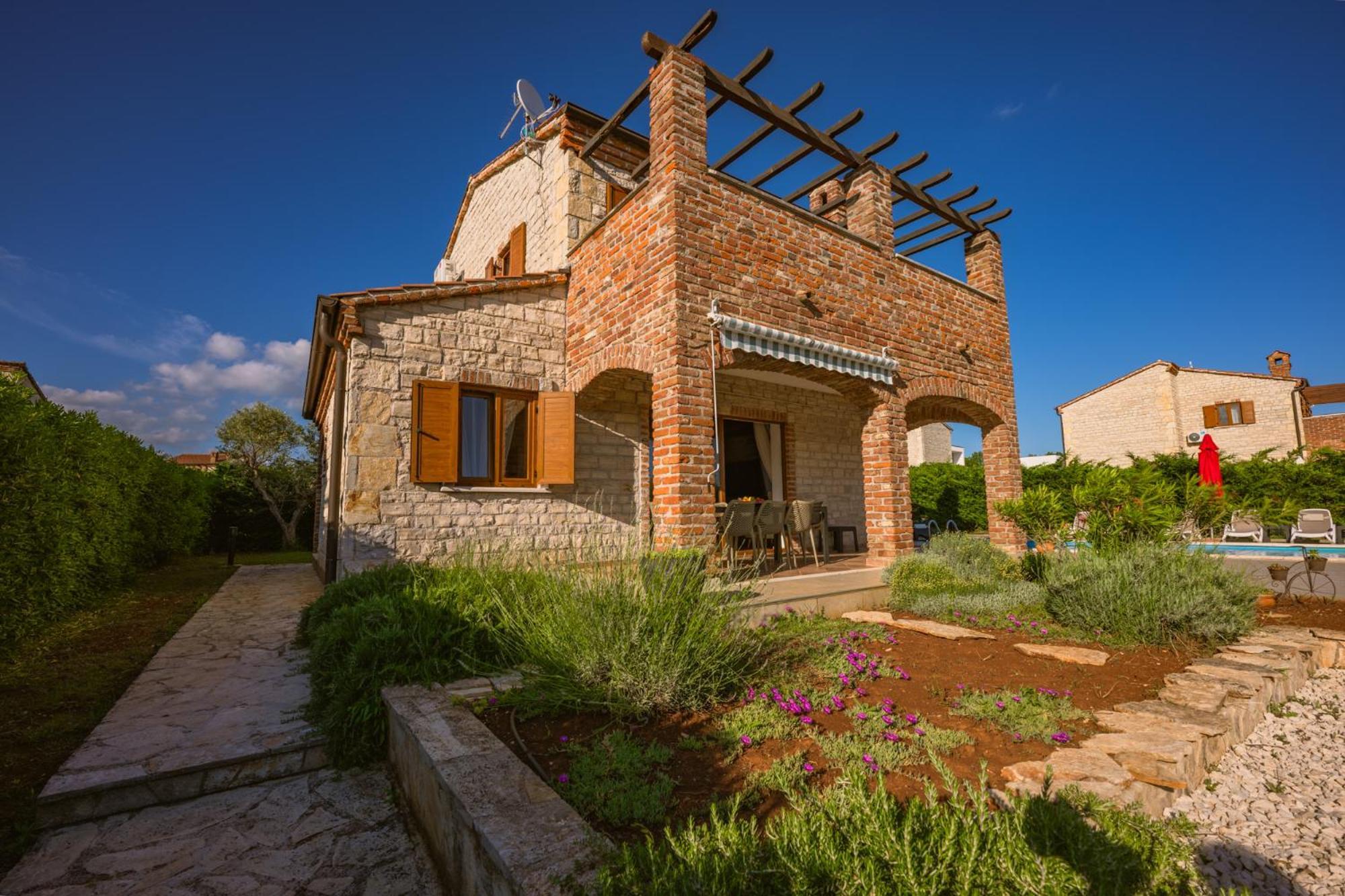 Villa Sonne In Paradis Butkovici  Экстерьер фото