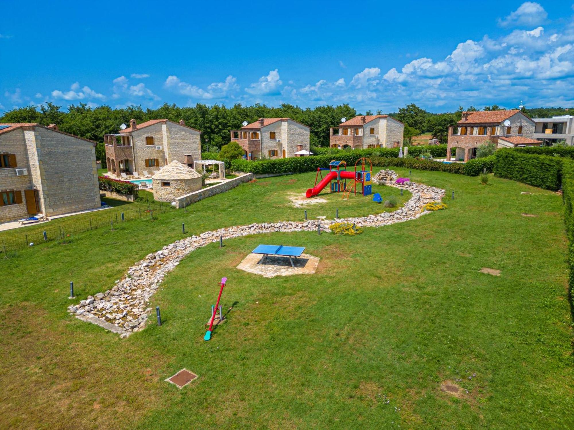 Villa Sonne In Paradis Butkovici  Экстерьер фото